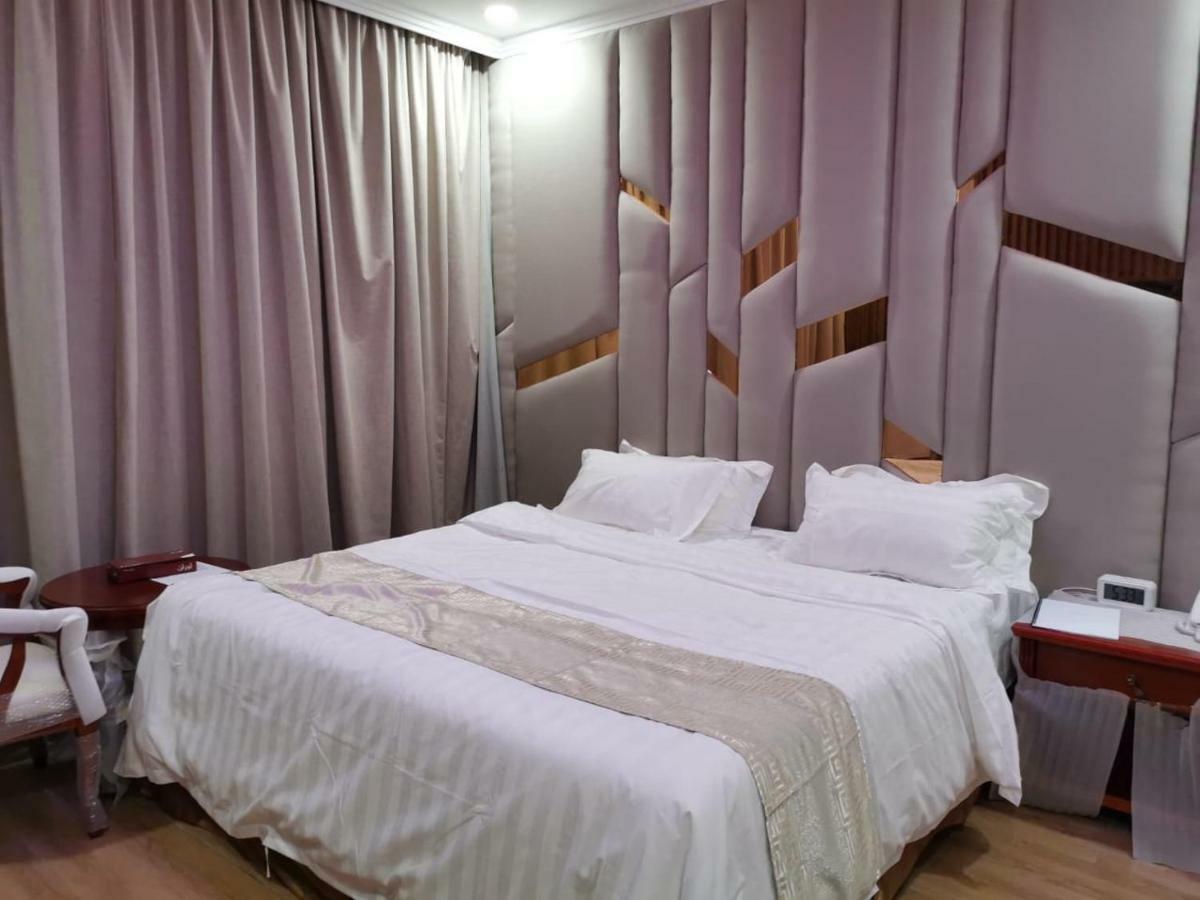 Fakher Yanbu 3 Furnished Units Ngoại thất bức ảnh